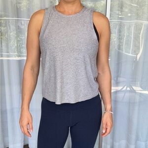 Beyond Yoga Gray Sleeveless Muscle Tee Crop